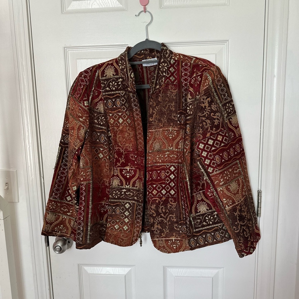 Matty + Maxx Statement Embroidered Tapestry Jacket Zip Front Burgundy Brown XL